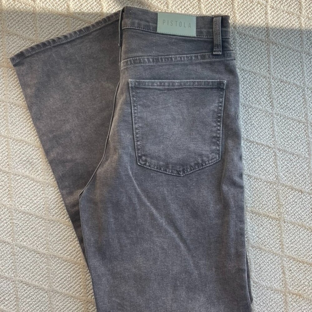 Pistola Cassie High Rise Straight leg in Rich Cacao-NWOT!!!